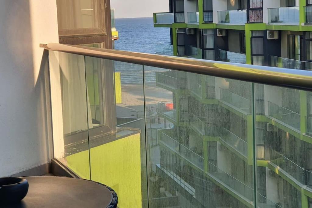 Alezzy Reasort Luxury Apartment 81 Prima Linie La Mare Năvodari Eksteriør bilde